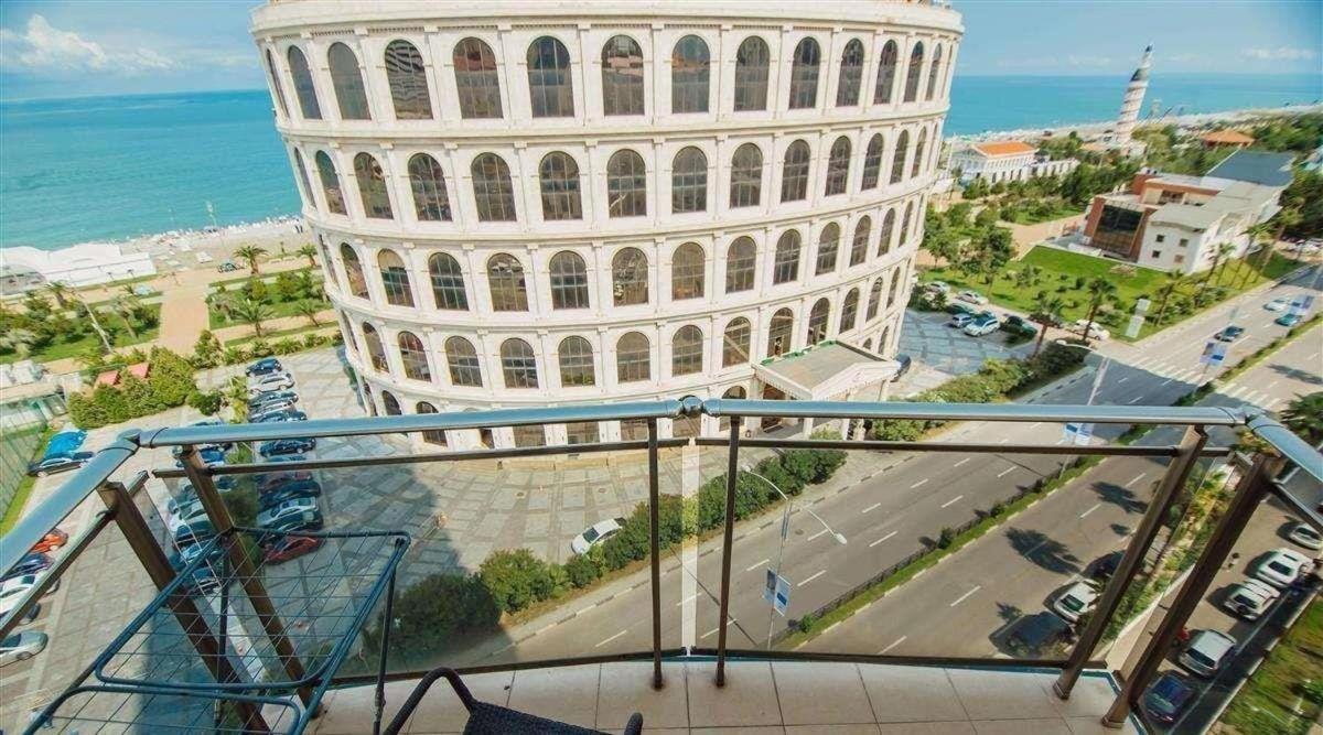 Royal Apartments Batumi Exterior foto