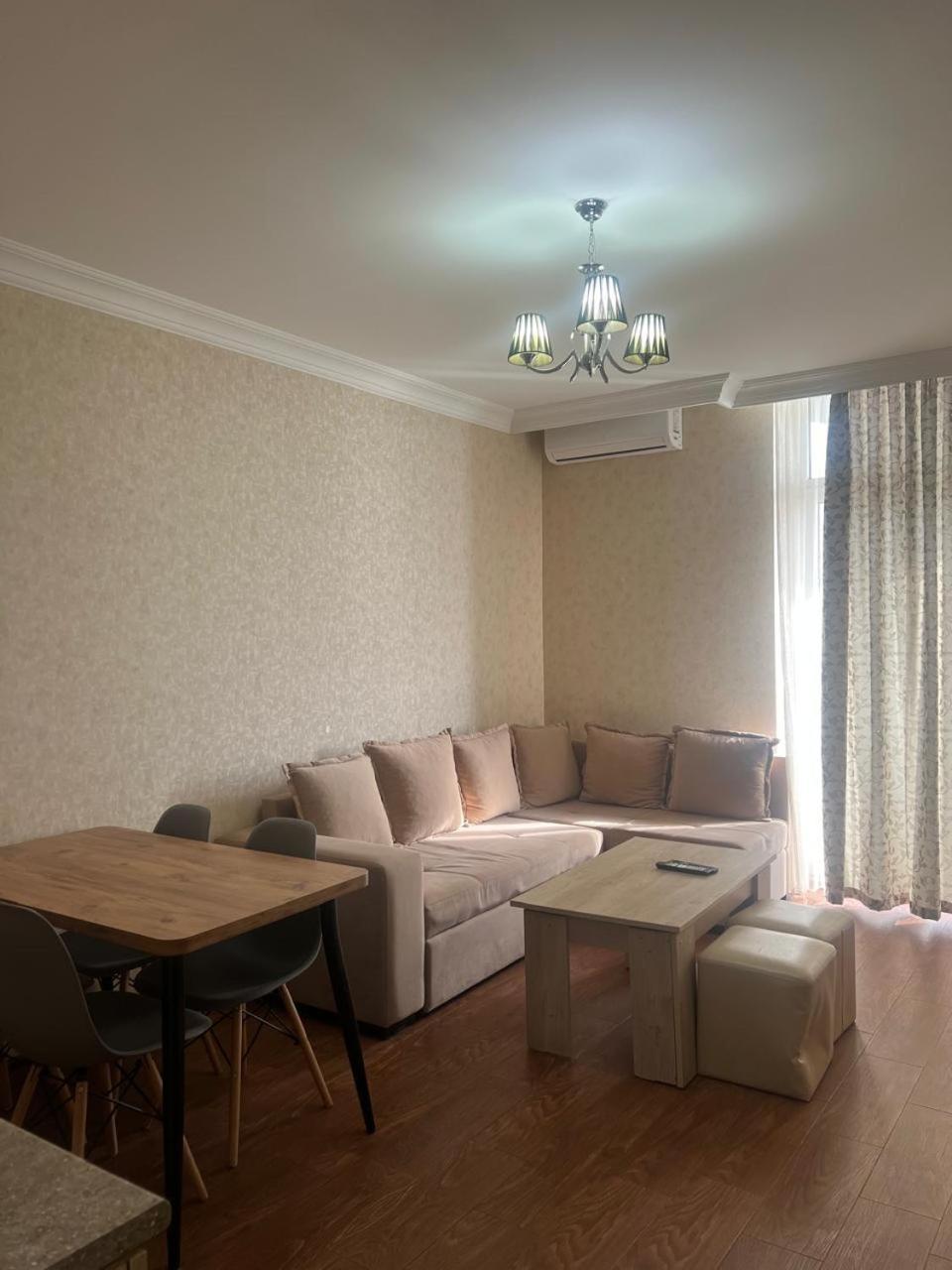 Royal Apartments Batumi Exterior foto